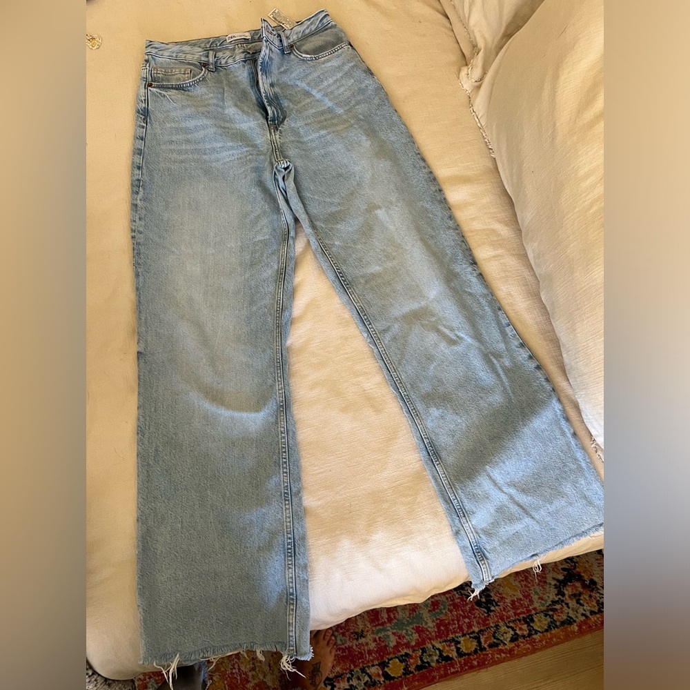 Zara High Rise light wash  size 10